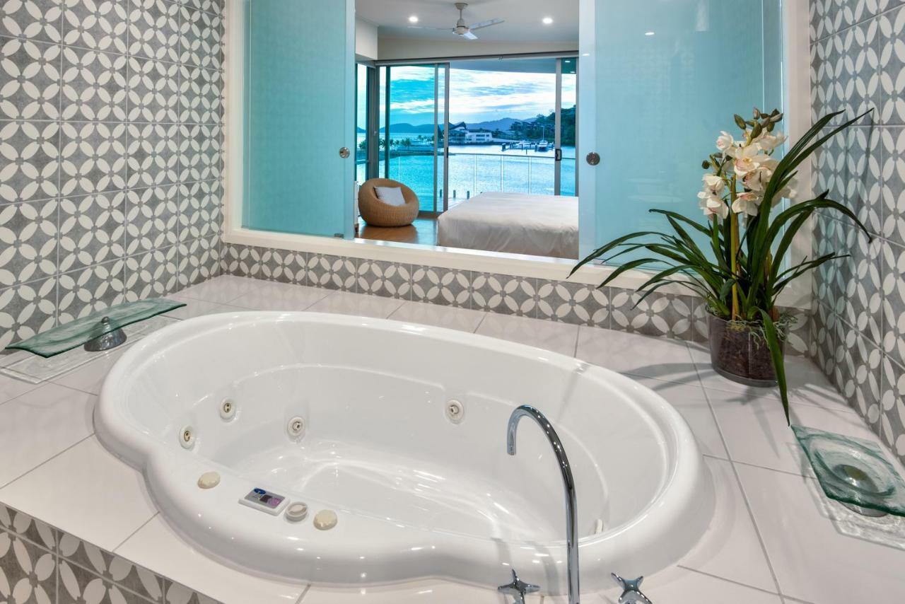 Pavillions Penthouse 25 - Luxury Waterfront Apartment With Private Roof Top Pool And Buggy Insula Hamilton Exterior foto