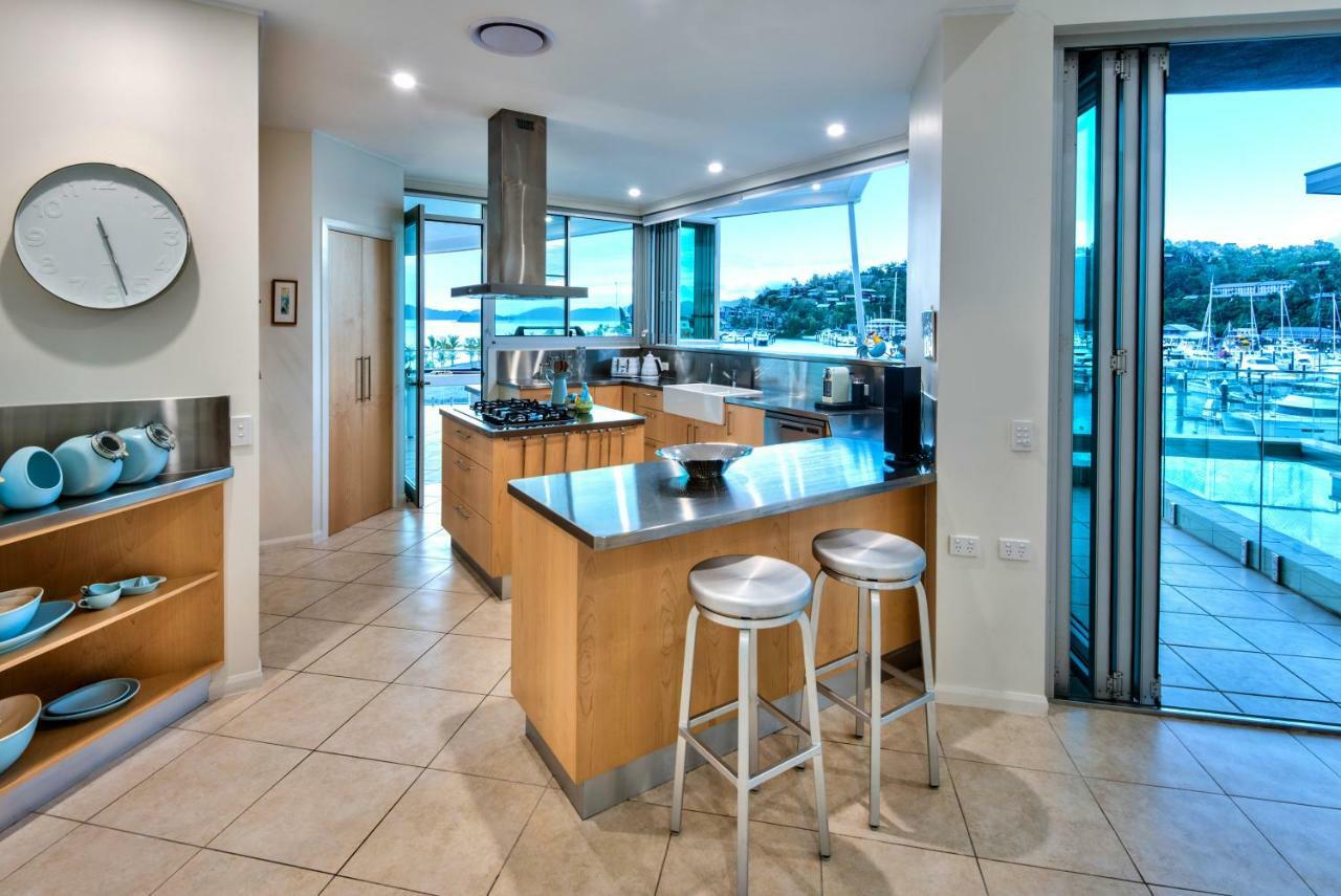 Pavillions Penthouse 25 - Luxury Waterfront Apartment With Private Roof Top Pool And Buggy Insula Hamilton Exterior foto