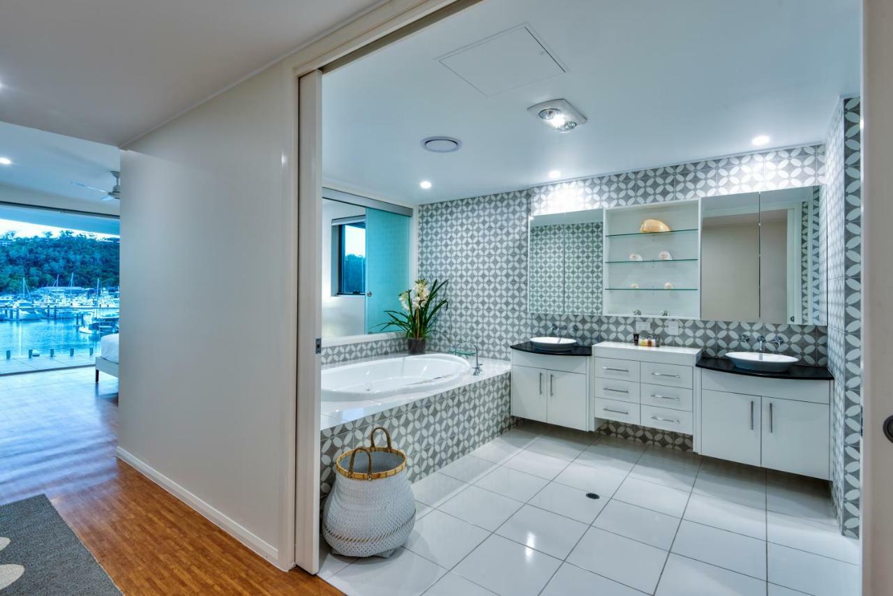 Pavillions Penthouse 25 - Luxury Waterfront Apartment With Private Roof Top Pool And Buggy Insula Hamilton Exterior foto