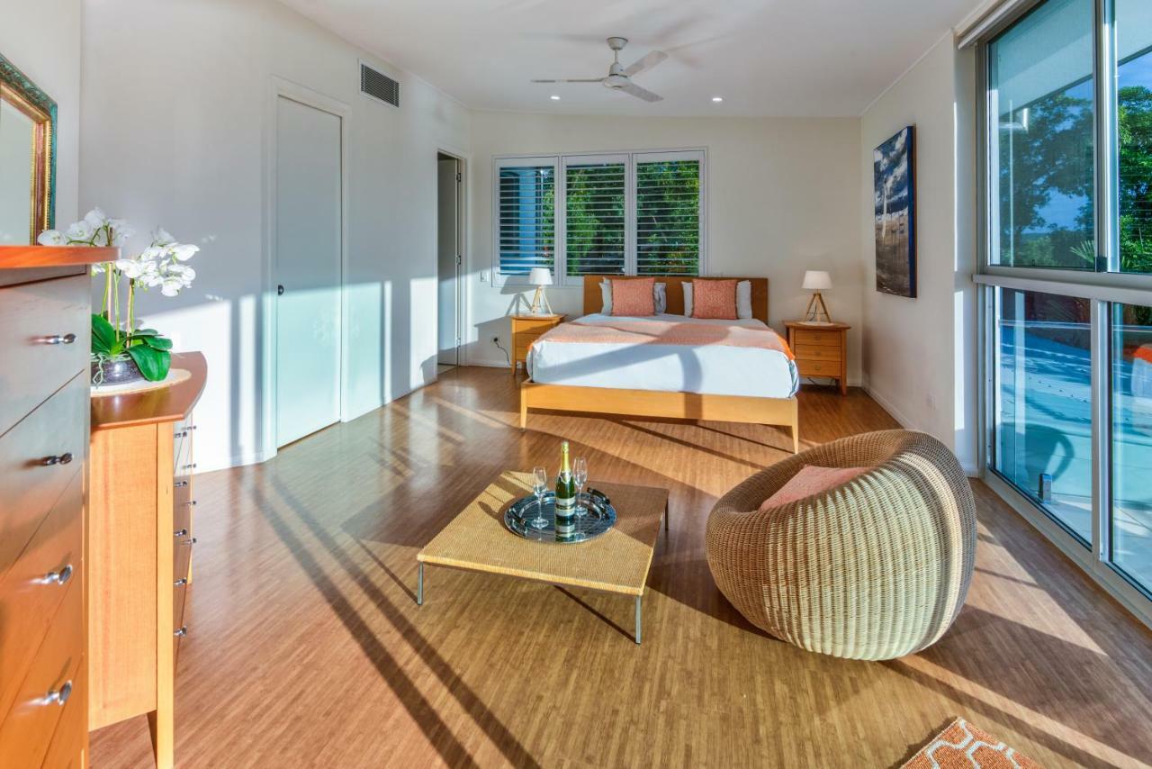 Pavillions Penthouse 25 - Luxury Waterfront Apartment With Private Roof Top Pool And Buggy Insula Hamilton Exterior foto