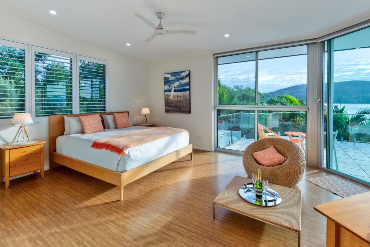 Pavillions Penthouse 25 - Luxury Waterfront Apartment With Private Roof Top Pool And Buggy Insula Hamilton Exterior foto