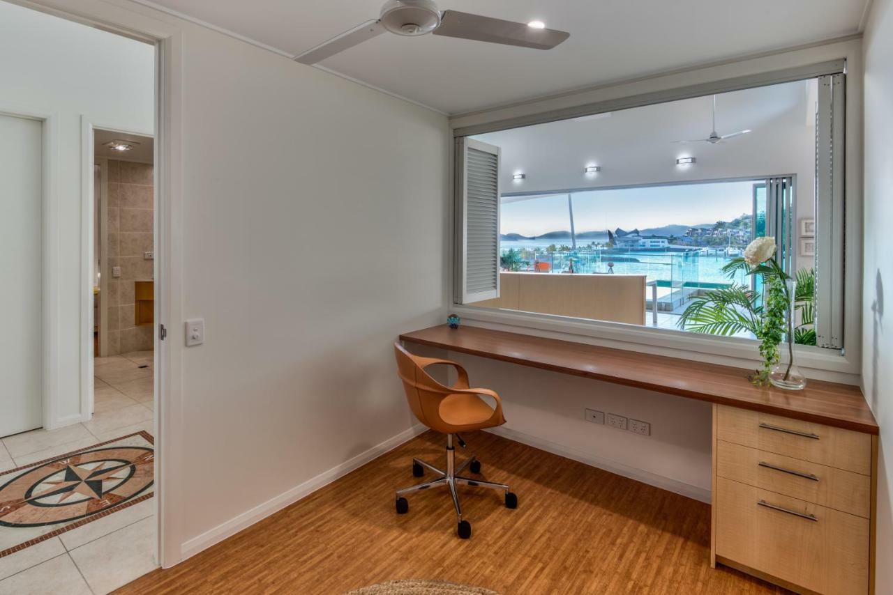 Pavillions Penthouse 25 - Luxury Waterfront Apartment With Private Roof Top Pool And Buggy Insula Hamilton Exterior foto